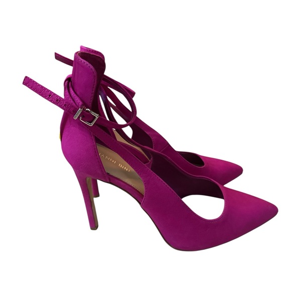 Gianni Bini Shoes - EUC Gianni Bini Women’s Pink Stiletto Strappy Suede Heels Size 10M